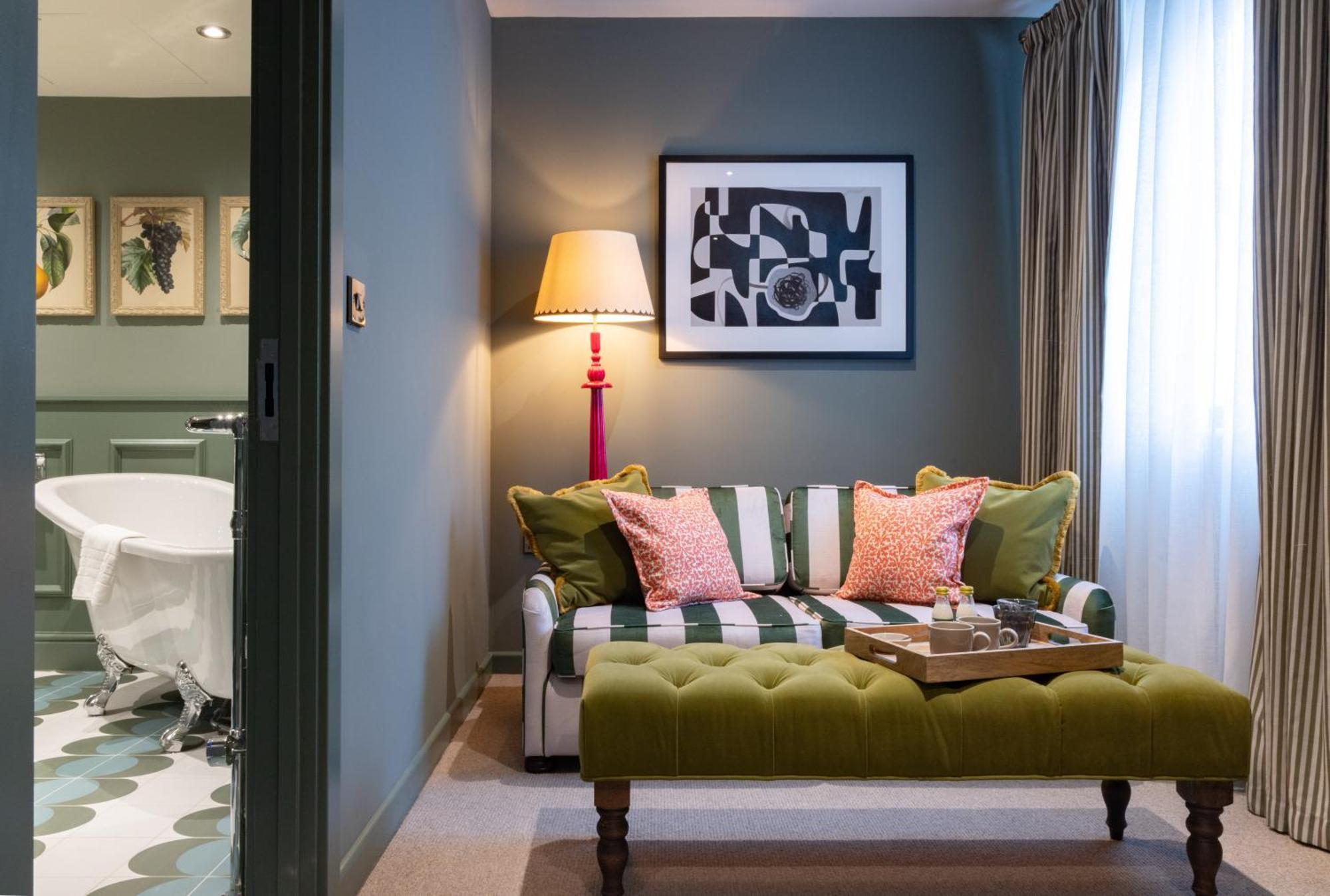 The Coat And Bear - A Heartwood Inn Newbury  Eksteriør bilde
