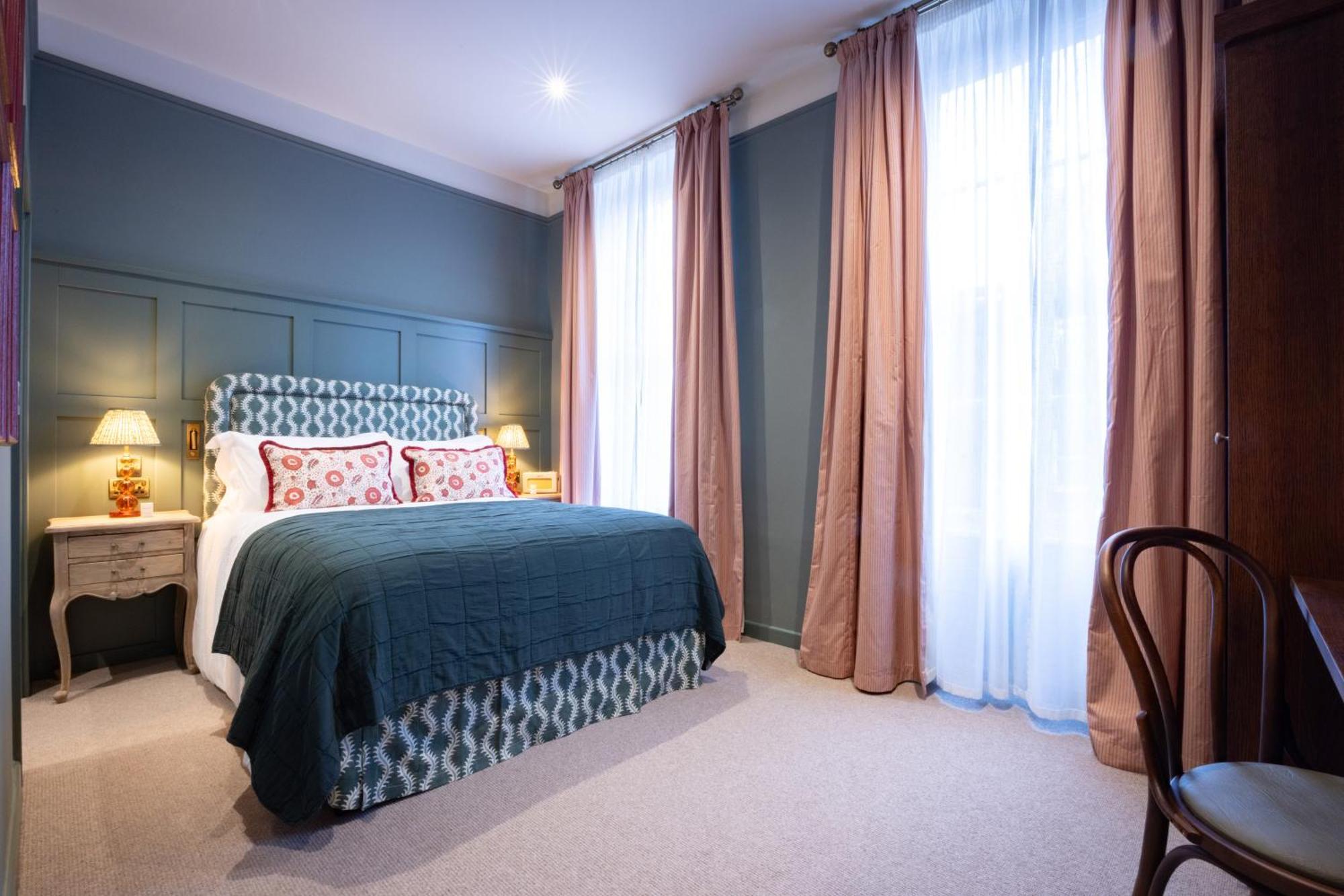The Coat And Bear - A Heartwood Inn Newbury  Eksteriør bilde